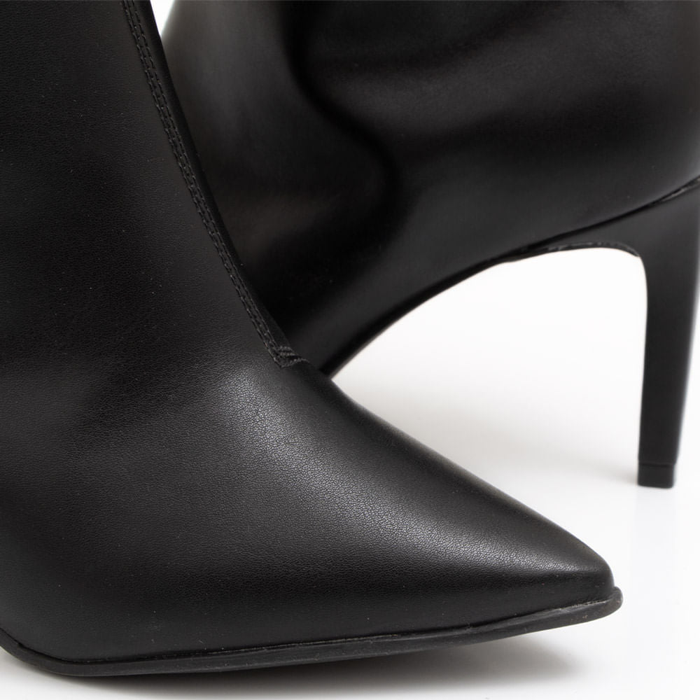 Bota Preta Cano Longo