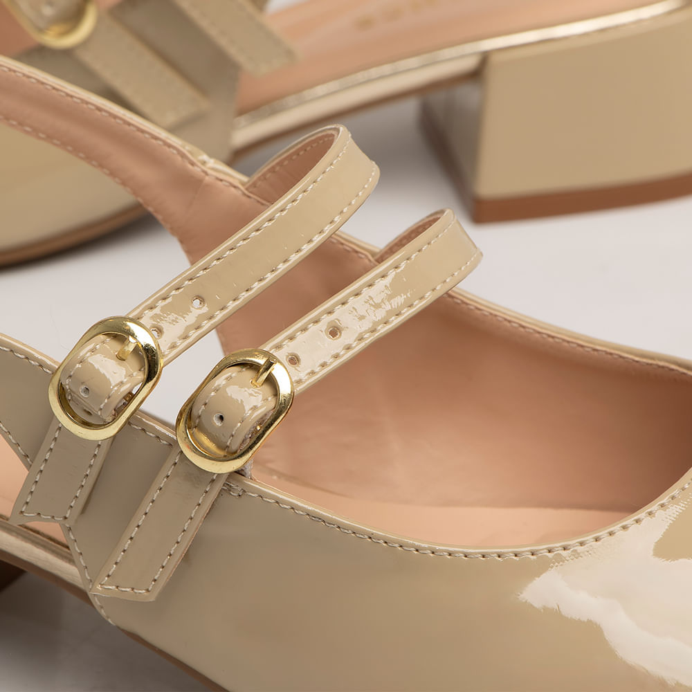 Scarpin Slingback Bege Boneca Verniz