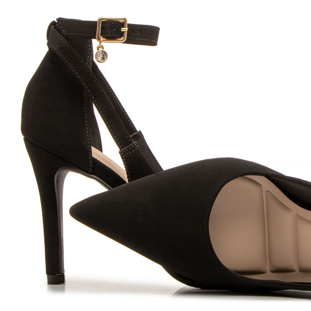 Scarpin Preto Nobuck Comfort Pingente