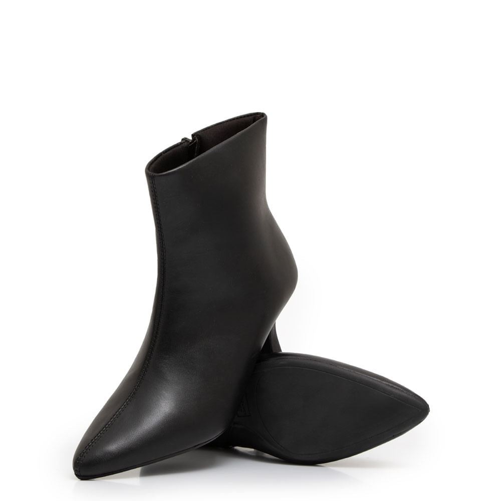 Bota Ankle Boot Preta Couro