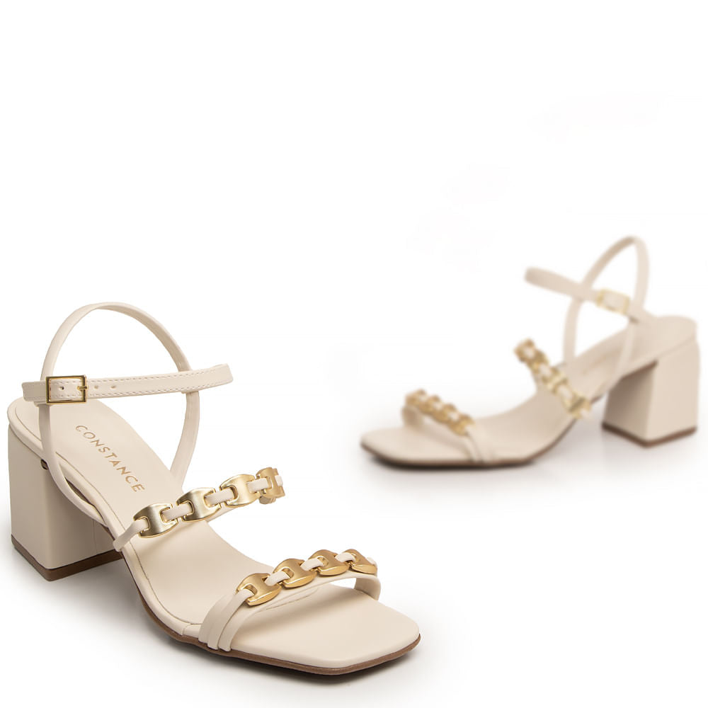 Sandália Off White Enfeite Corrente