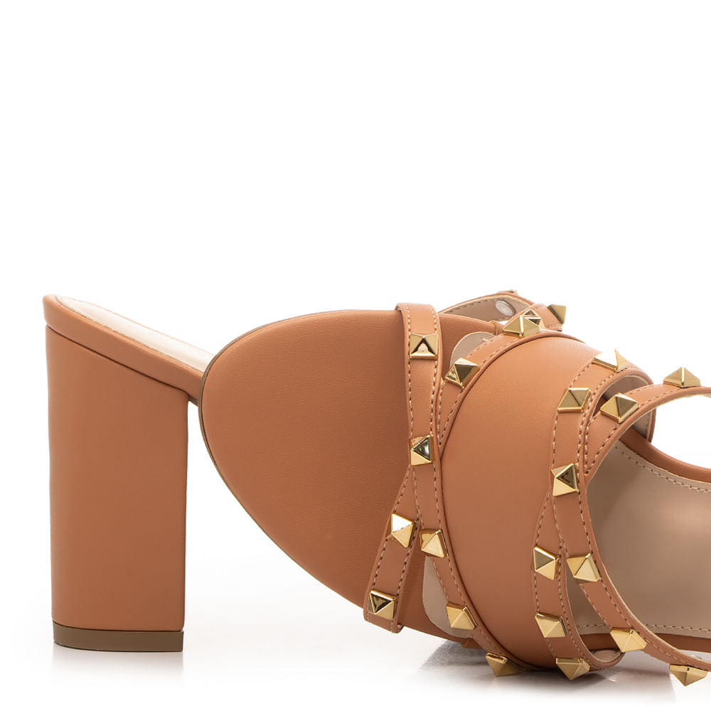 Tamanco Nude Spikes