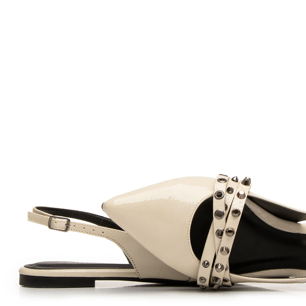 Sapatilha Slingback Off White Verniz Tachas