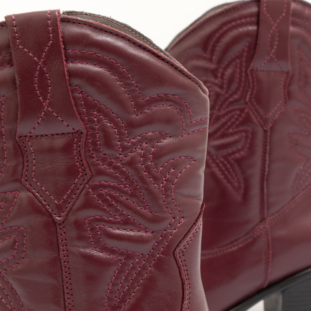 Bota Couro Bordo Bordado