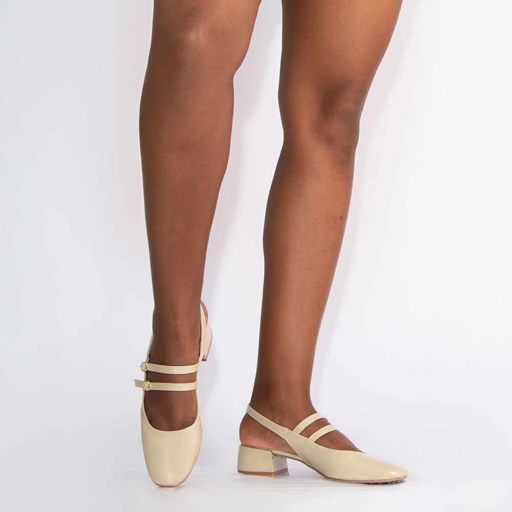 Scarpin Slingback Bege Boneca Verniz