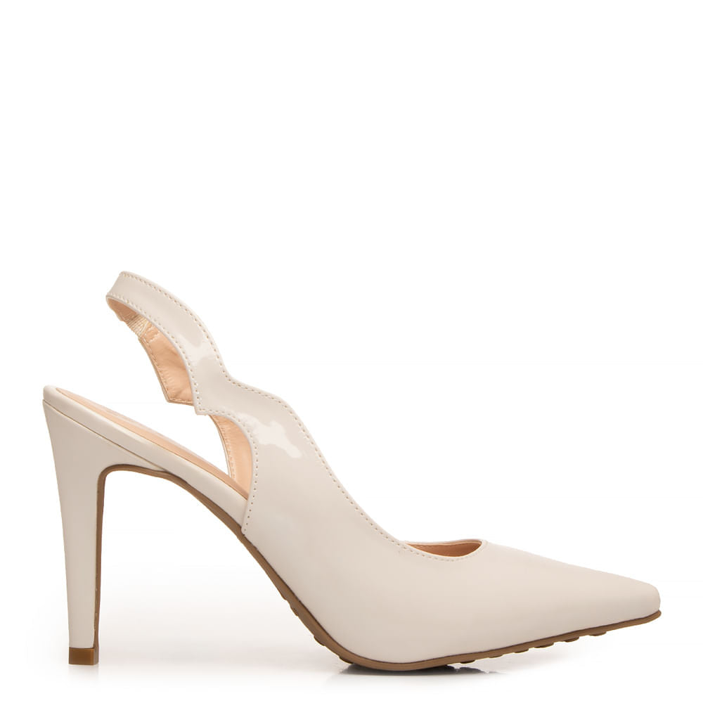 Scarpin Slingback Off White Verniz Recorte